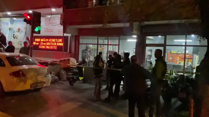 Küçükçekmece’de Motosikletli Saldırı: 13 Kurşun İş Yerine İsabet Etti!