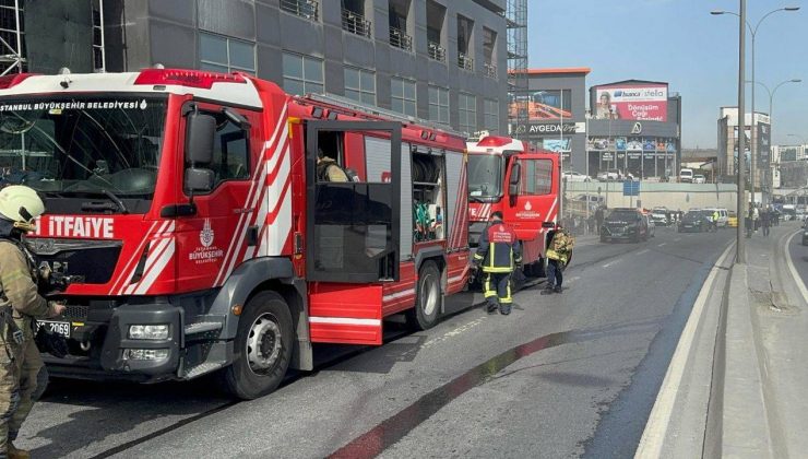 Küçükçekmece’de Tadilat Sırasında Yangın! D-100’ü Duman Kapladı