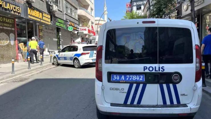 Küçükçekmece’de Feci Kaza: Yolda Fenalaşan Adam Servis Aracının Altında Kaldı