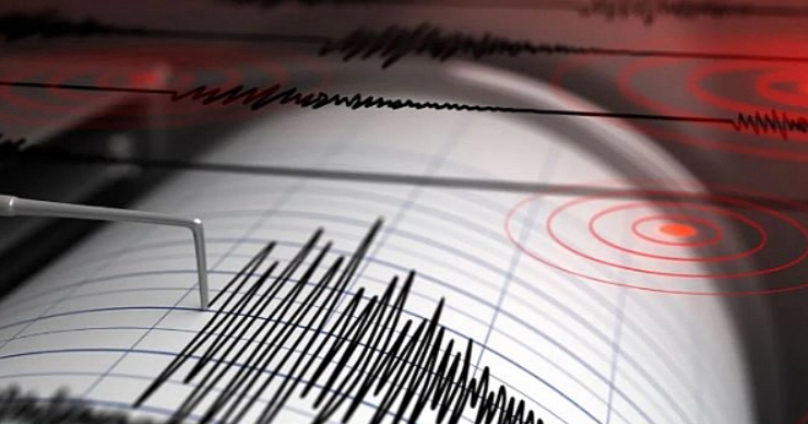 Büyükçekmece’de 4 Büyüklüğünde Deprem! Vali Gül: Olumsuzluk Yok