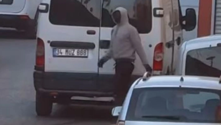 Küçükçekmece’de Maskeli Hırsızlar Gündüz Gözüyle Keşifte Yakalandı!