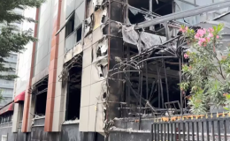 Esenyurt’ta Restoran Yangını! Alevler Giriş Katı Sardı