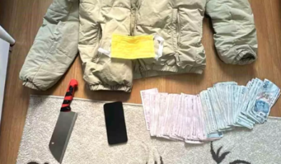 Bağcılar’da Film Gibi Soygun: 80 Bin Lira Bıçak Zoruyla Çalındı
