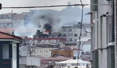 Bağcılar’da Korkutan Çatı Yangını! Alevler Gecenin Sessizliğini Bozdu