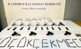 Küçükçekmece’de Silah Ticareti Operasyonu: Aracı Depoya Çevirmiş