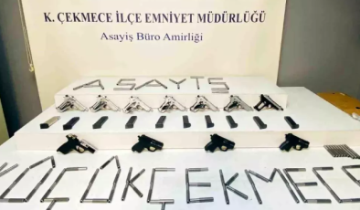 Küçükçekmece’de Silah Ticareti Operasyonu: Aracı Depoya Çevirmiş