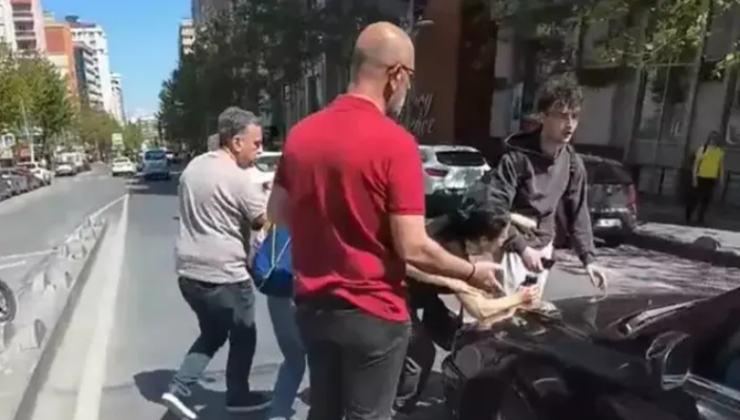 Esenyurt’ta Yaya Geçidinde Yol Verme Tartışması Kavgaya Dönüştü