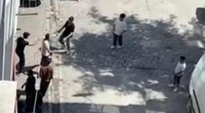 Esenyurt’ta Bıçaklı-Sopalı Kavga: Alacak Verecek Tartışması Kanlı Bitti
