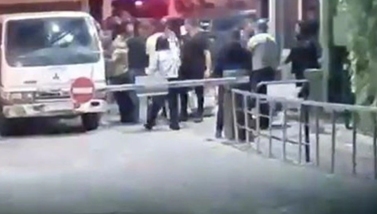 Esenyurt’ta Site Önünde Arbede: Damat ve Güvenlikler Birbirine Girdi!