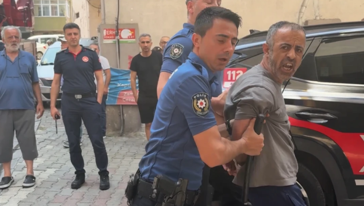 Kağıthane’de Akli Dengesi Bozuk Kişi Evinde Yangın Çıkardı, Polisle Arbede Yaşadı