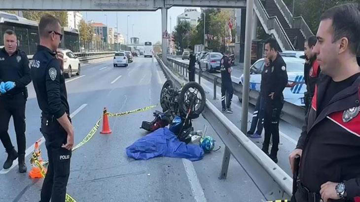 Avcılar’da Motosiklet Kazası Kamerada: Metrelerce Savruldu, Şans Eseri Kurtuldu!