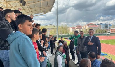Gökhan Türkeş Önğel’den Kars36 Spor’a 750 Bin TL Destek